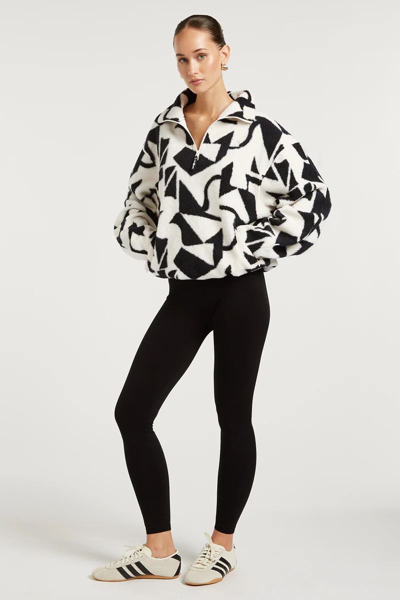 ALIX Half-Zip Geo Print Black - Image 5