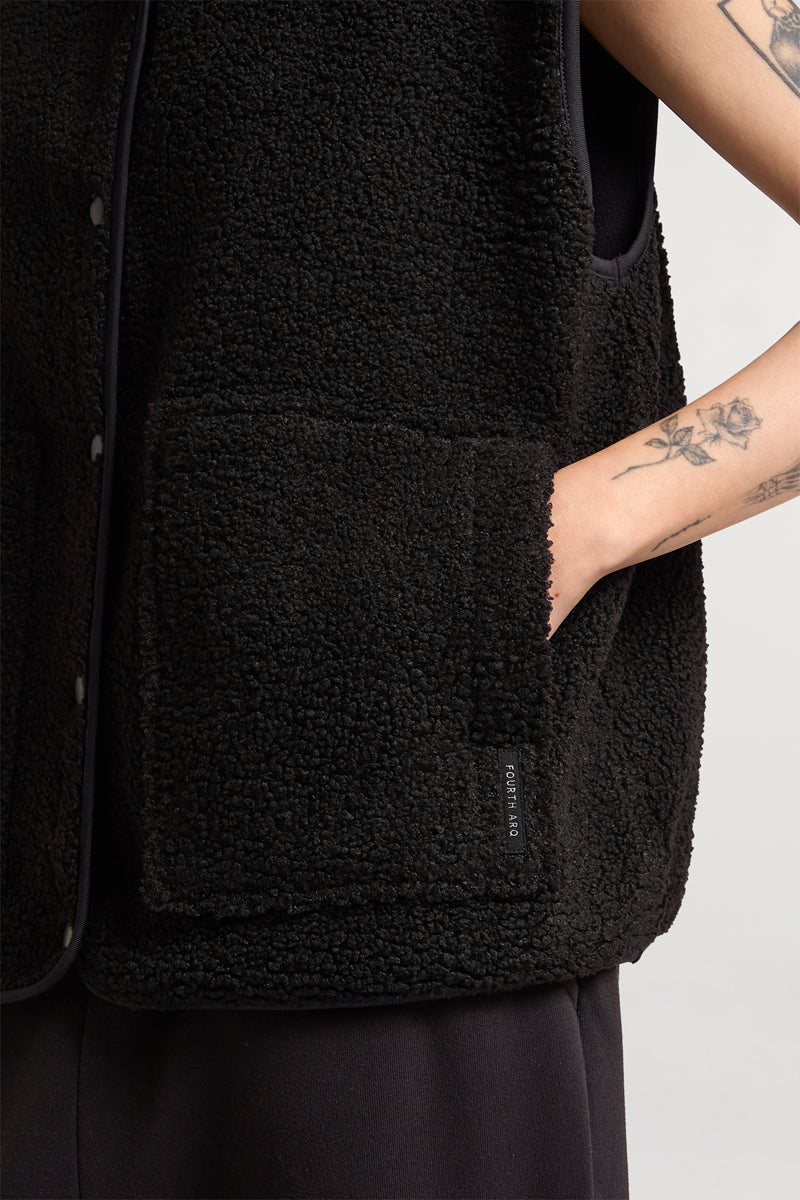 EMMY Borg Fleece Gilet Black - Image 3